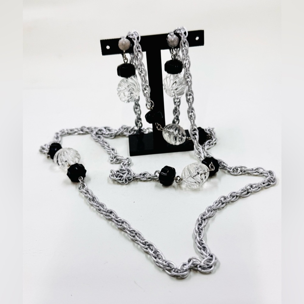 Vintage Sarah Coventry Silver Black & Clear Beaded Necklace & Clip On Earrings